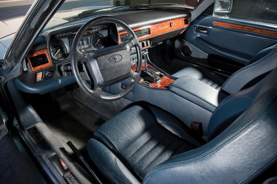  Jaguar XJS Cabriolet 1990 года  (фото 3 из 6)